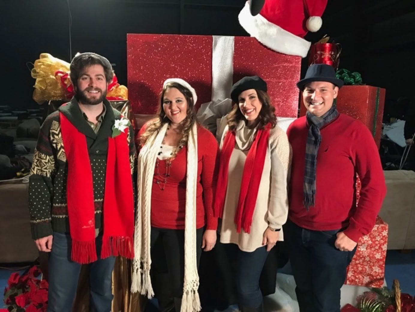 Los Angeles Christmas Carolers provide live a cappella costumed carolers to Los Angeles